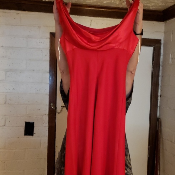 2 Let's Fashion Dresses - Picture 3 of 4